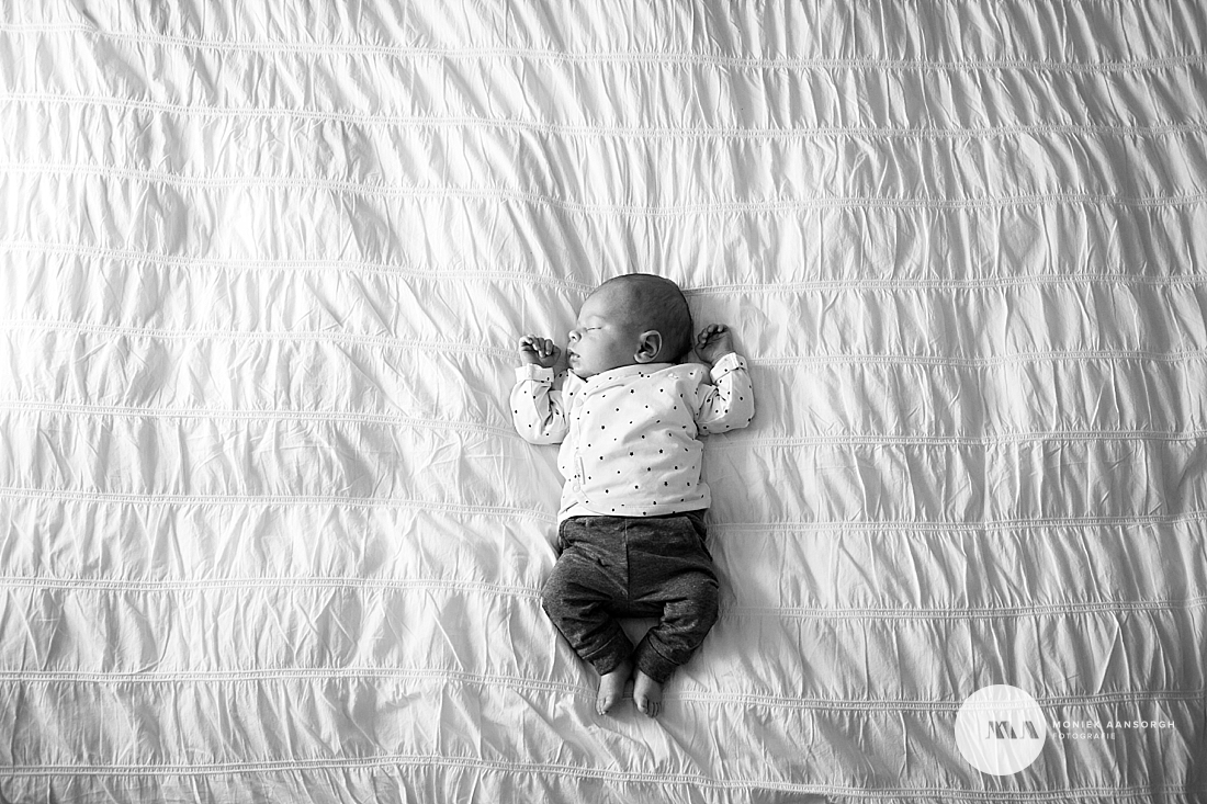 Lifestyle newbornfotografie in Rijssen | Peppe